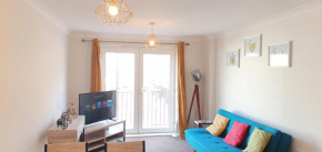 Garland Modern Apartment Tilbury with Parking